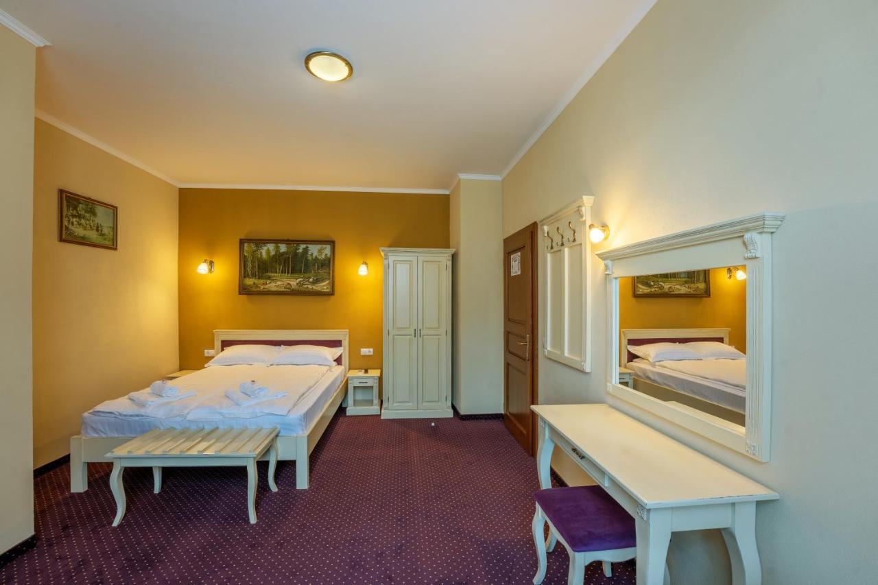 Hotel Princessophie Сигишоара Экстерьер фото