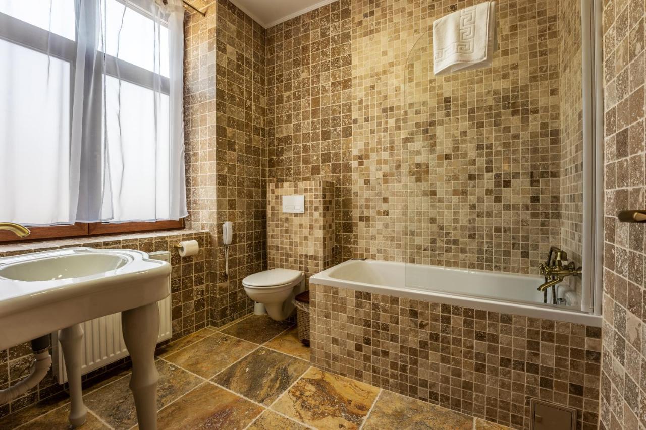 Hotel Princessophie Сигишоара Экстерьер фото