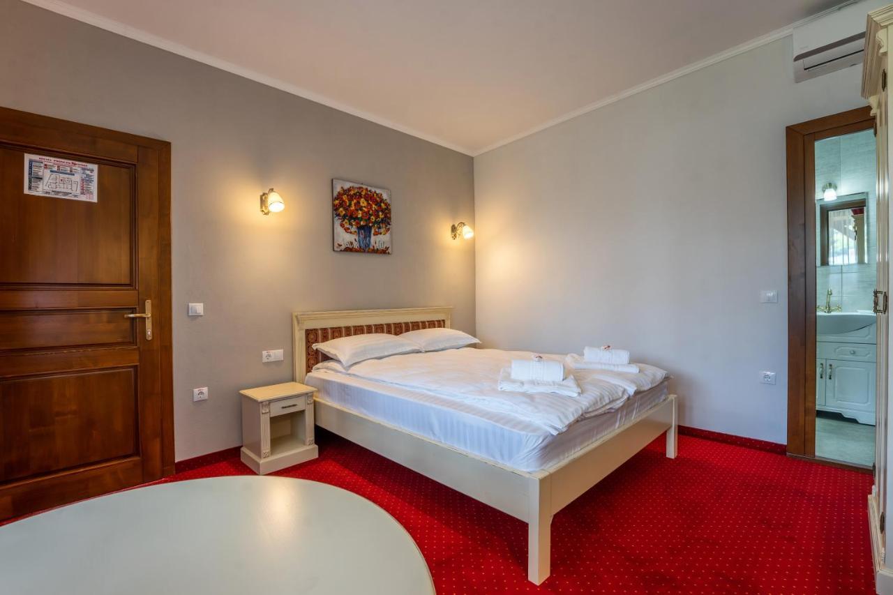 Hotel Princessophie Сигишоара Экстерьер фото