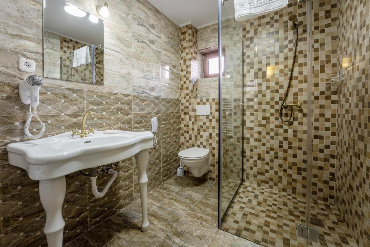 Hotel Princessophie Сигишоара Экстерьер фото